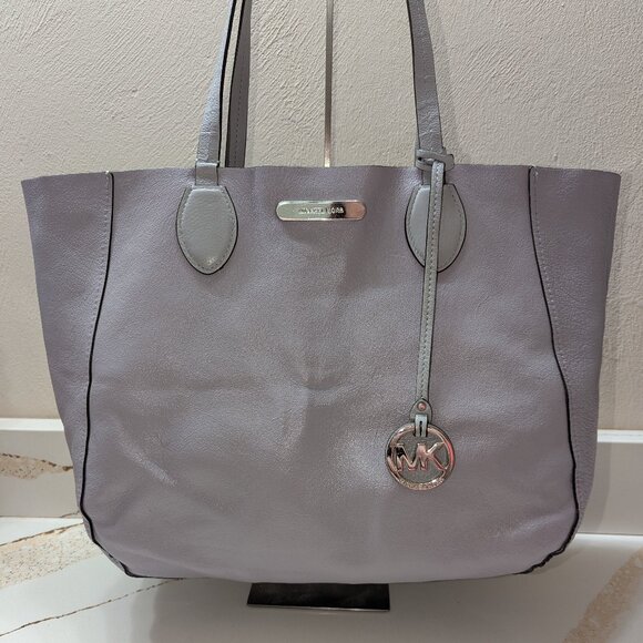 Michael Kors reversible tote bag. Grey/Lavender. EUC! - Picture 1 of 6